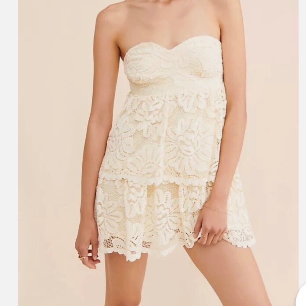 Maeve ~ Strapless Ivory Lace Mini DRESS sz L